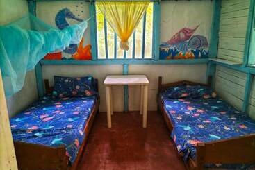 پانسیون Wira Hostal