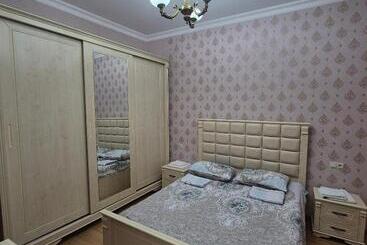 تختخواب و صبحانه Apartment Cozy House 1
