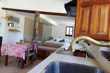 بنسيون Cortijo De Amor