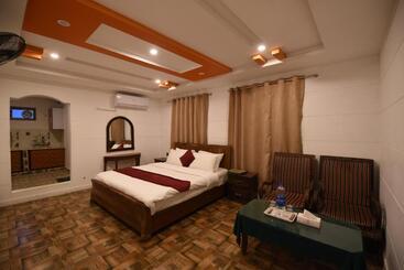 בית מלון כפרי Al Noor Starlet