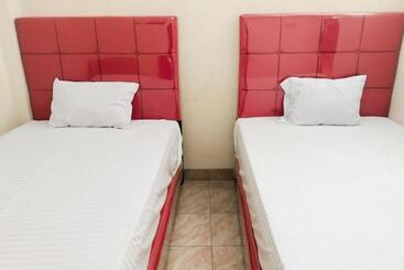בית מלון כפרי Turuo Homestay Pringsewu Syariah Mitra Reddoorz