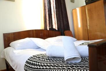 پانسیون Collage Guesthouse
