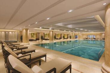 בית מלון כפרי Wyndham Urumqi North