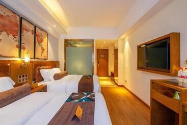 هتل James Joyce Coffetel Kunming Railway Station Huancheng Nan Road Metro Station