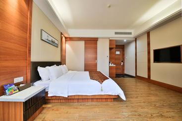 Hongyang Hotel Shenzhen North Railway Station