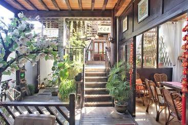 هتل Heshun Xinyue Boutique Inn