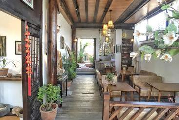 هتل Heshun Xinyue Boutique Inn