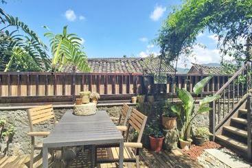 هتل Heshun Xinyue Boutique Inn