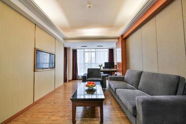 Hongyang Hotel Shenzhen North Railway Station