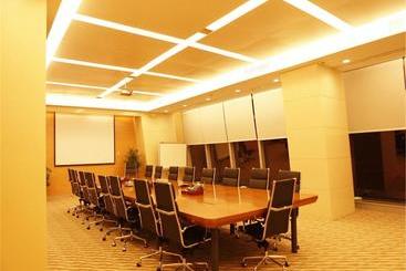 Super 8 Hotel Select Guangzhou Railway Station Xicun Subway Station
