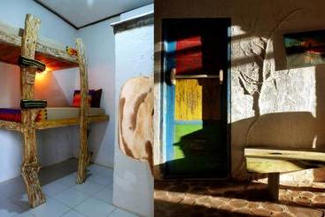 هاستل Gipsy Backpackers