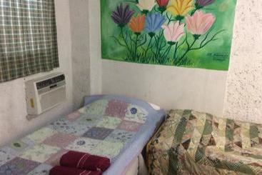 تختخواب و صبحانه Eden Villa Jacmel