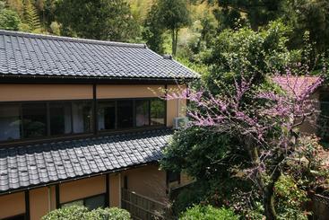 Kuhe Ryokan