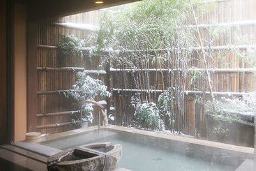 Kuhe Ryokan