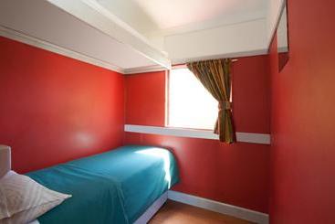 هاستل Train Lodge