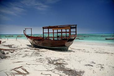تختخواب و صبحانه Mama Njoe Lodge