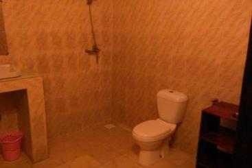 تختخواب و صبحانه Mama Njoe Lodge