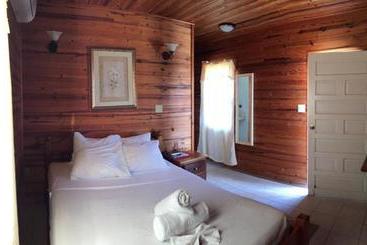 هتل Blue Wave Guest House