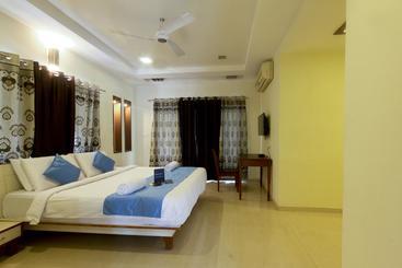 ホテル Vibrant Jubilee Hills