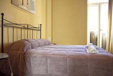 هتل My Room Old Town