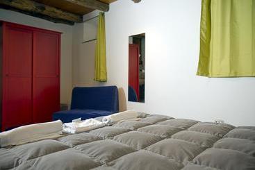 هتل My Room Old Town