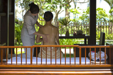 هتل Narada Resort & Spa Perfume Bay
