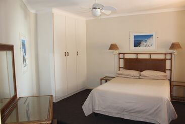 דירה Glenmore Sands Beach Resort