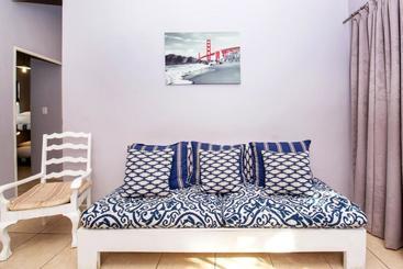 Knysna Pocket Breaks Unit 3