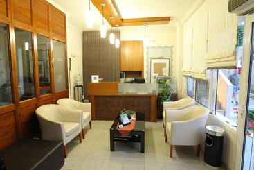 Meliton Inn Hotel & Suites By The Beach