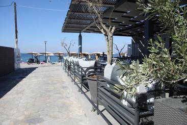 Meliton Inn Hotel & Suites By The Beach