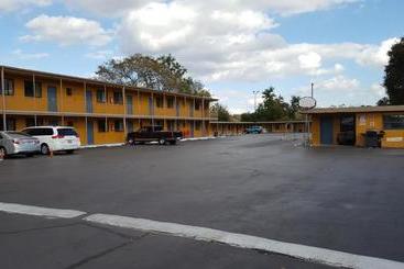 Budget Motel