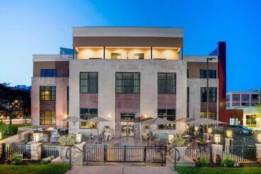 هتل Courtyard By Marriott Niagara Falls, Usa