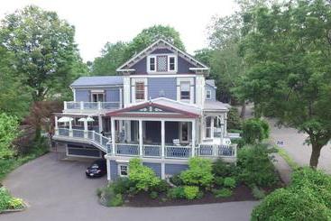 Chesley Road Bed And Breakfast