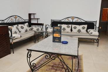 هتل Beach Club La Perle