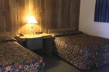Parkway Motel