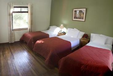هتل Centro Vacacional Huaychulo