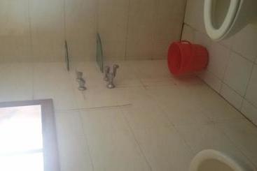 هتل Paras Residency