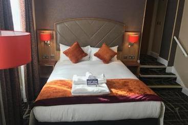The Crown Hotel Wetherspoon