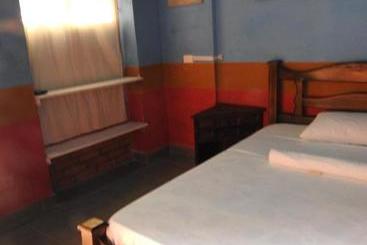 هتل Hostal Las Terrazas