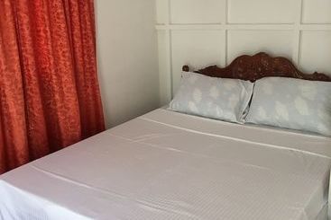 Joyful Island Hostel Mactan Beach
