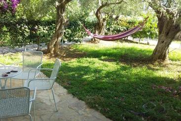 هتل Olives Residence