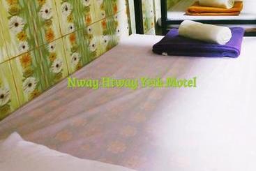 Nway Htway Yeik Motel
