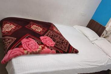호텔 Srinivasa Residency
