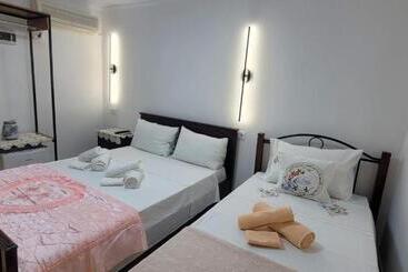 بنسيون Guest House Emily
