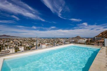 هتل آپارتمان Cabo Cove 408