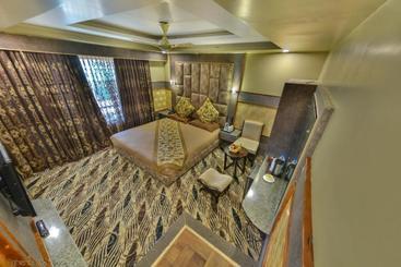 هتل Eden Resorts And Suits