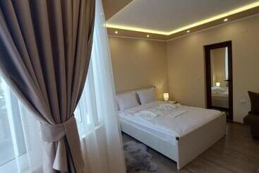 בית מלון כפרי Elegant Complex