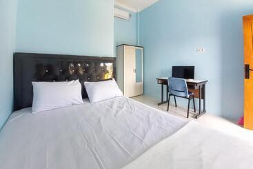 هتل Rega Guesthouse Redpartner