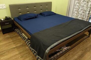 אתר נופש Chaitraban Cottage Alibaug