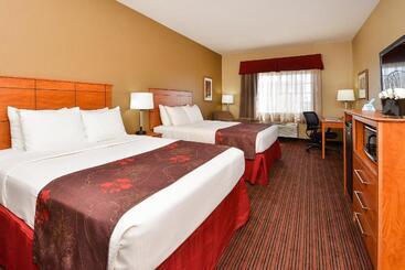 فندق صغير Quality Inn